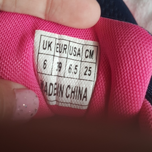 Shoes - Picture 2 of 5